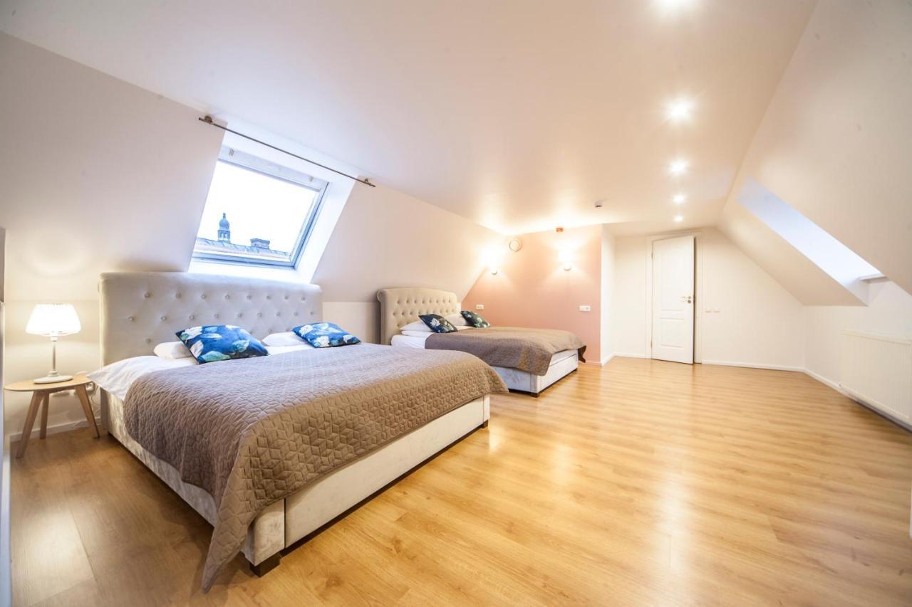 2 Level Apartments In Old Town Riga Ngoại thất bức ảnh